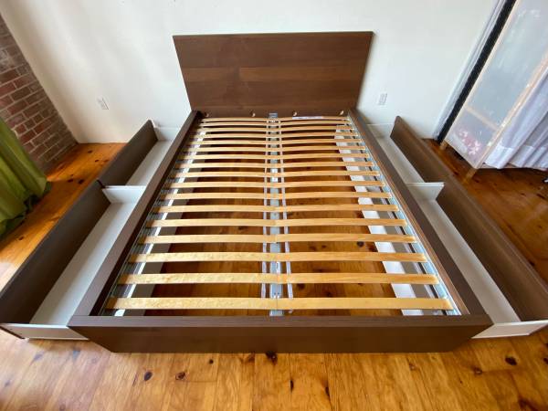 IKEA malm bed frame with 4 storage drawer