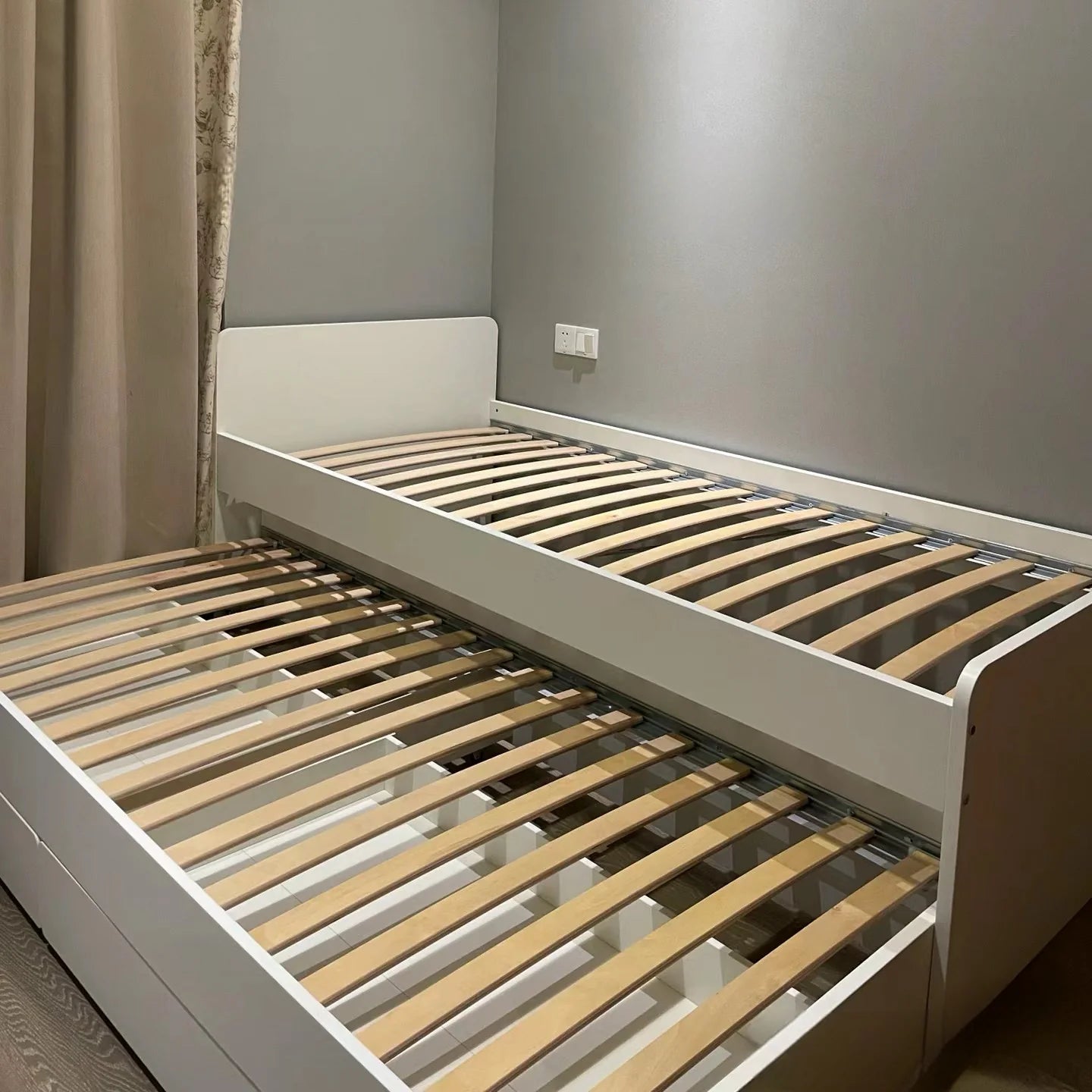 IKEA slakt bed frame