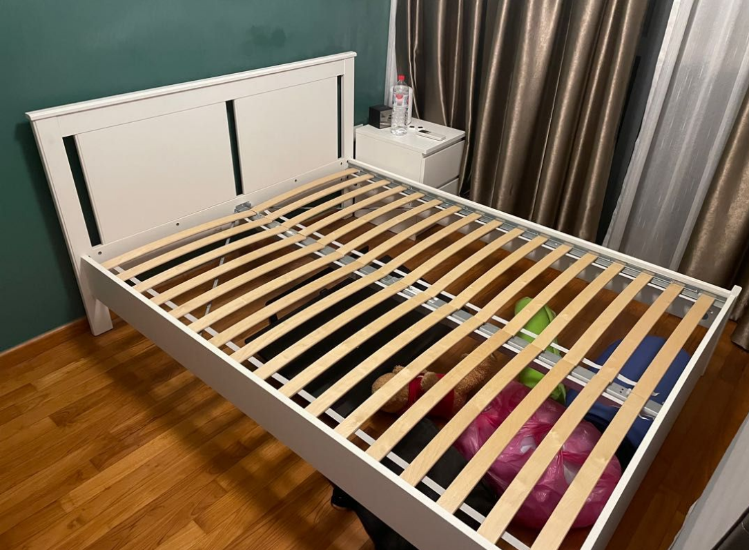 IKEA songesand bed frame