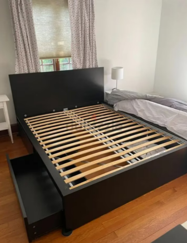 IKEA malm bed frame with 4 storage drawer